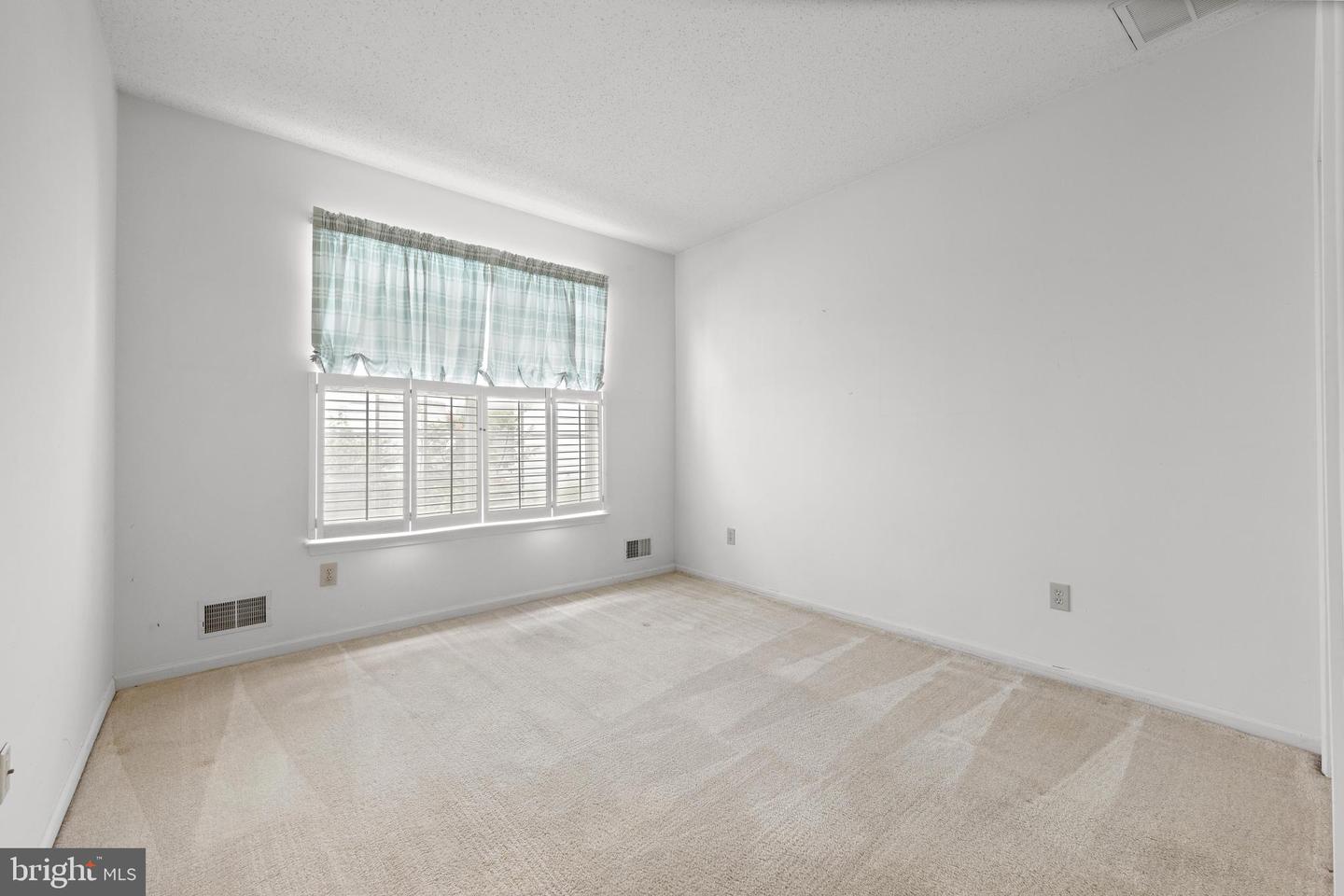 88 Robin La Property Photo 19