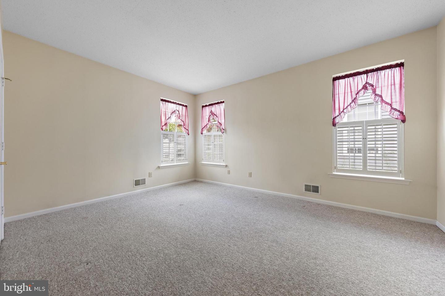 88 Robin La Property Photo 28