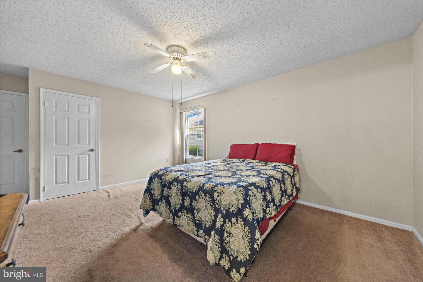 40 Pine Oak Blvd Property Photo 33