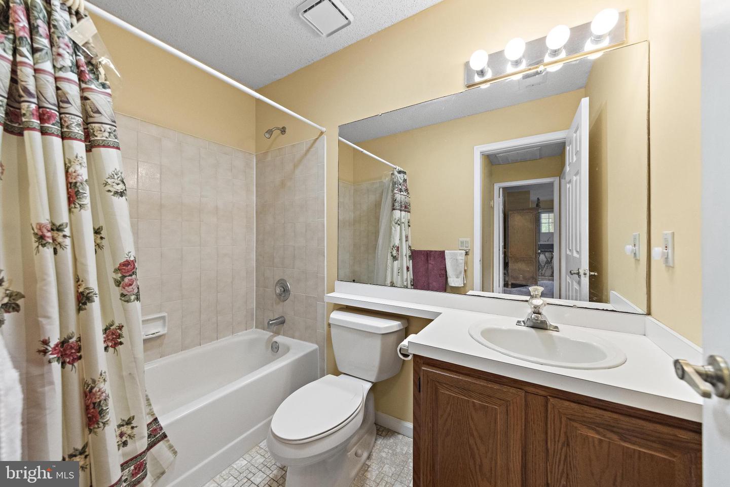 40 Pine Oak Blvd Property Photo 35