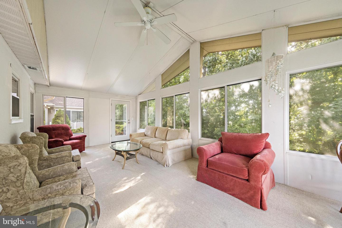 40 Pine Oak Blvd Property Photo 42