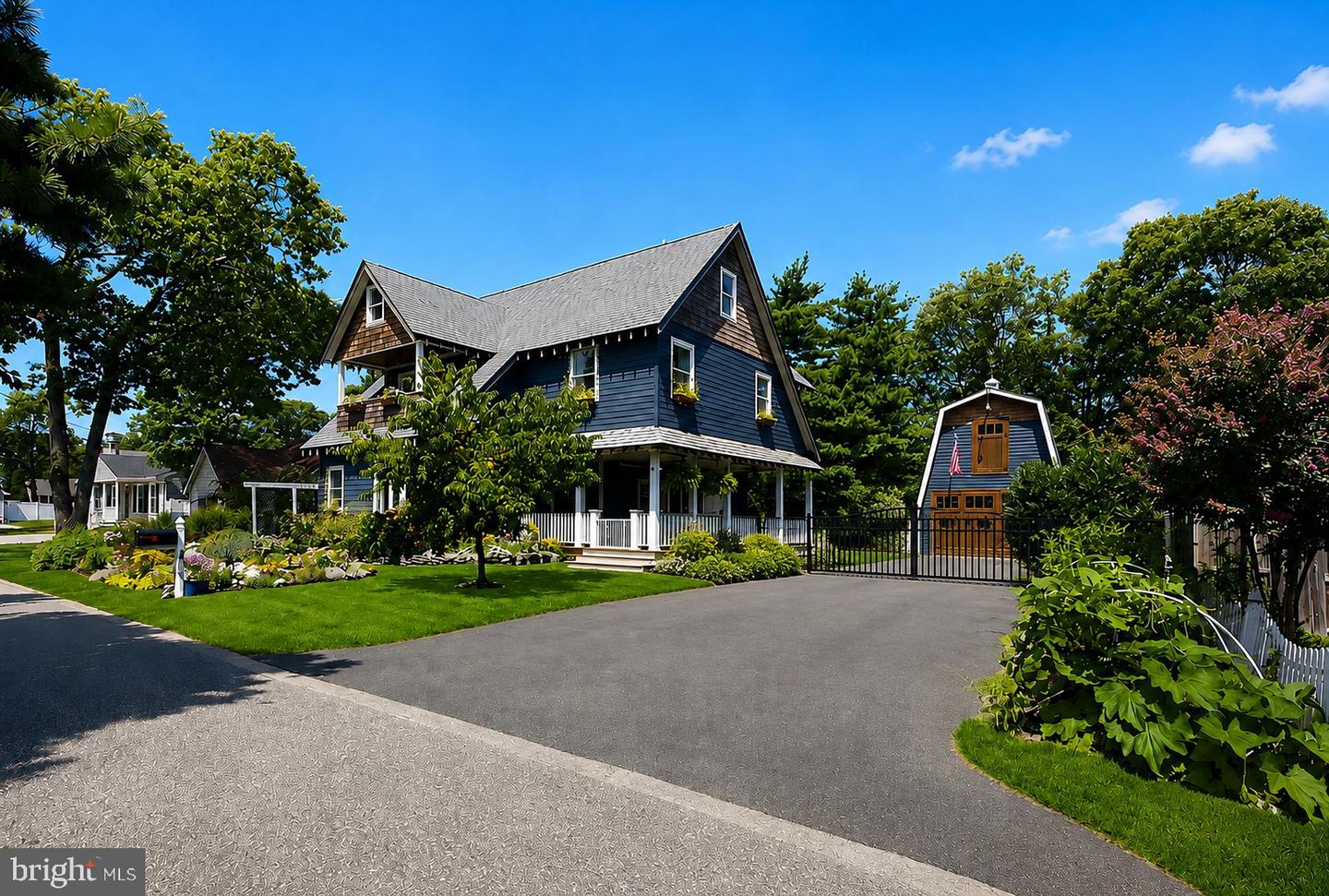 446 Cape Breton Ct Property Photo 1
