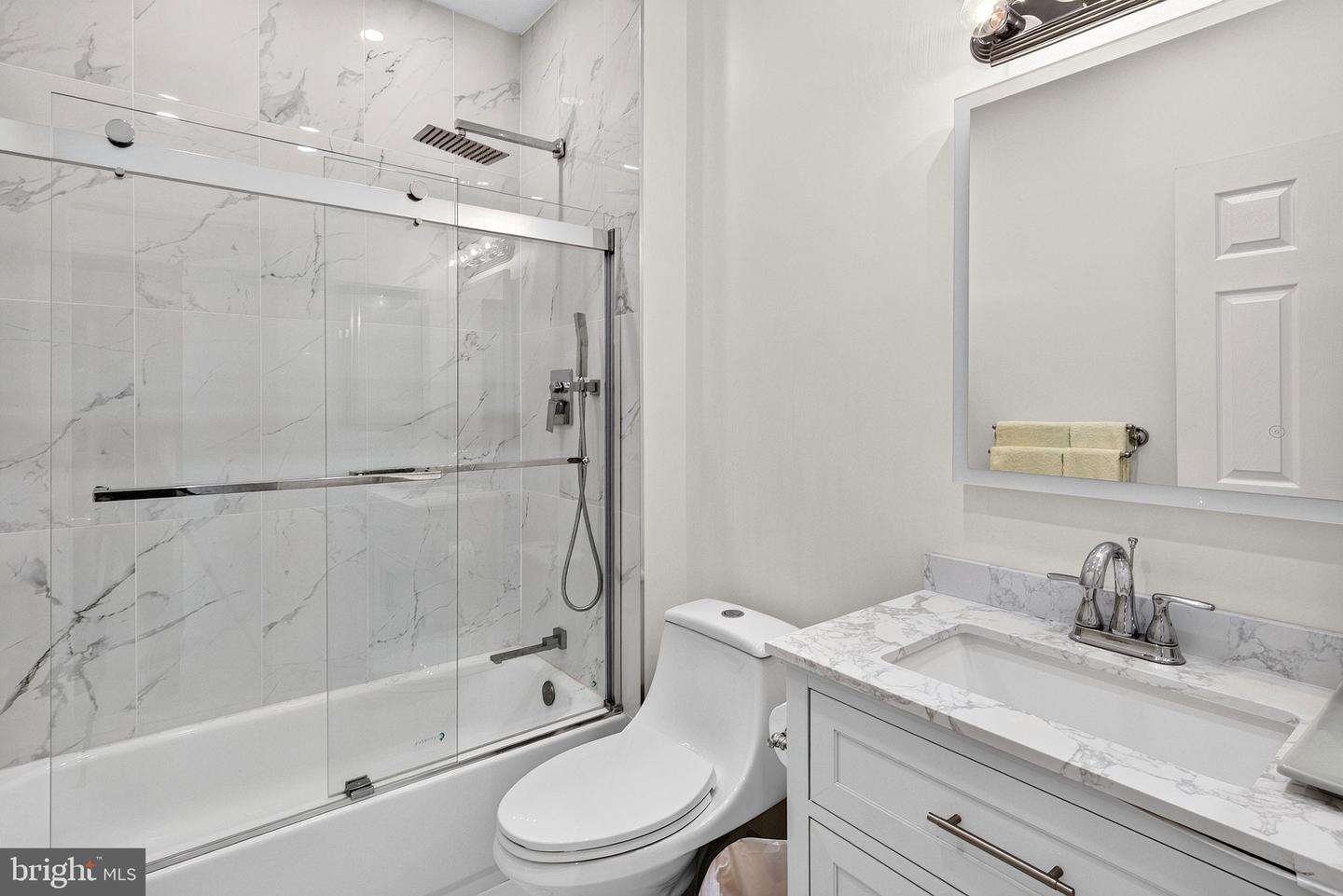 525 Engleside Ave Property Photo 18