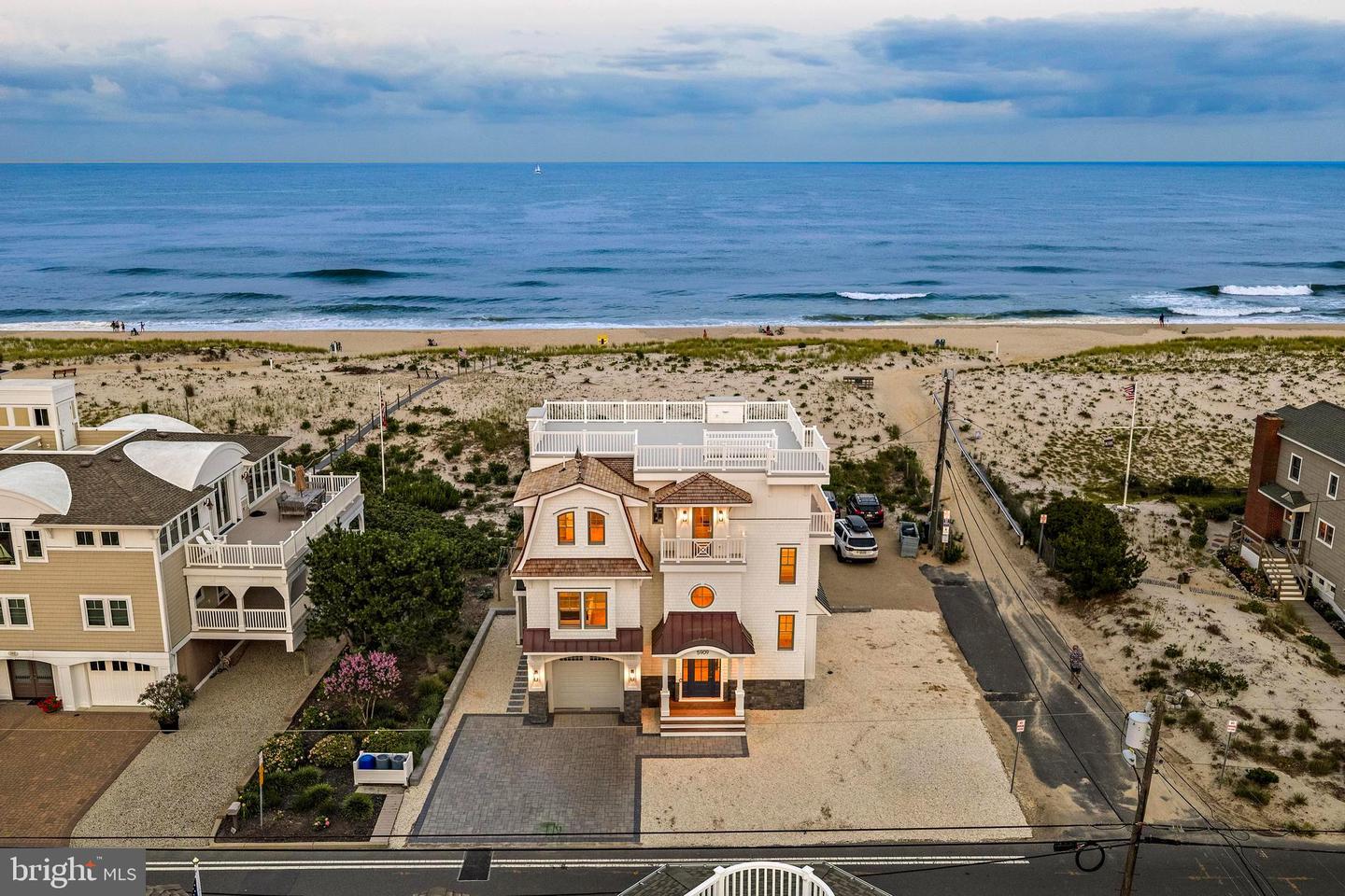 5909 Ocean Blvd Property Photo 1