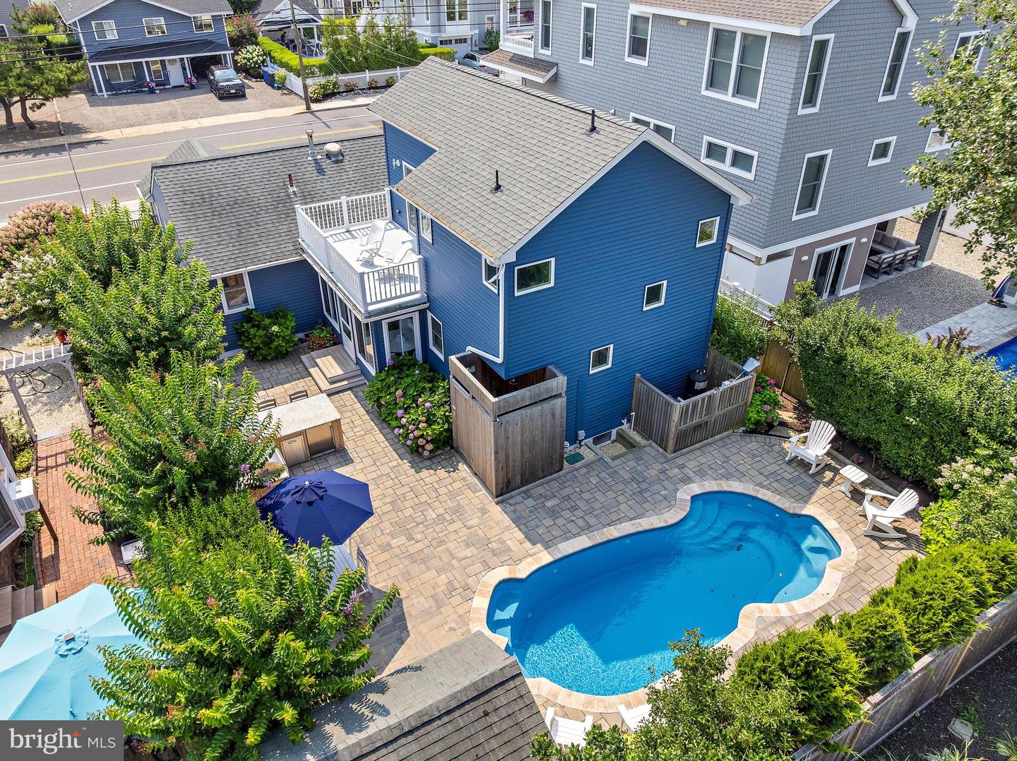 1106 S Beach Ave Property Photo 1