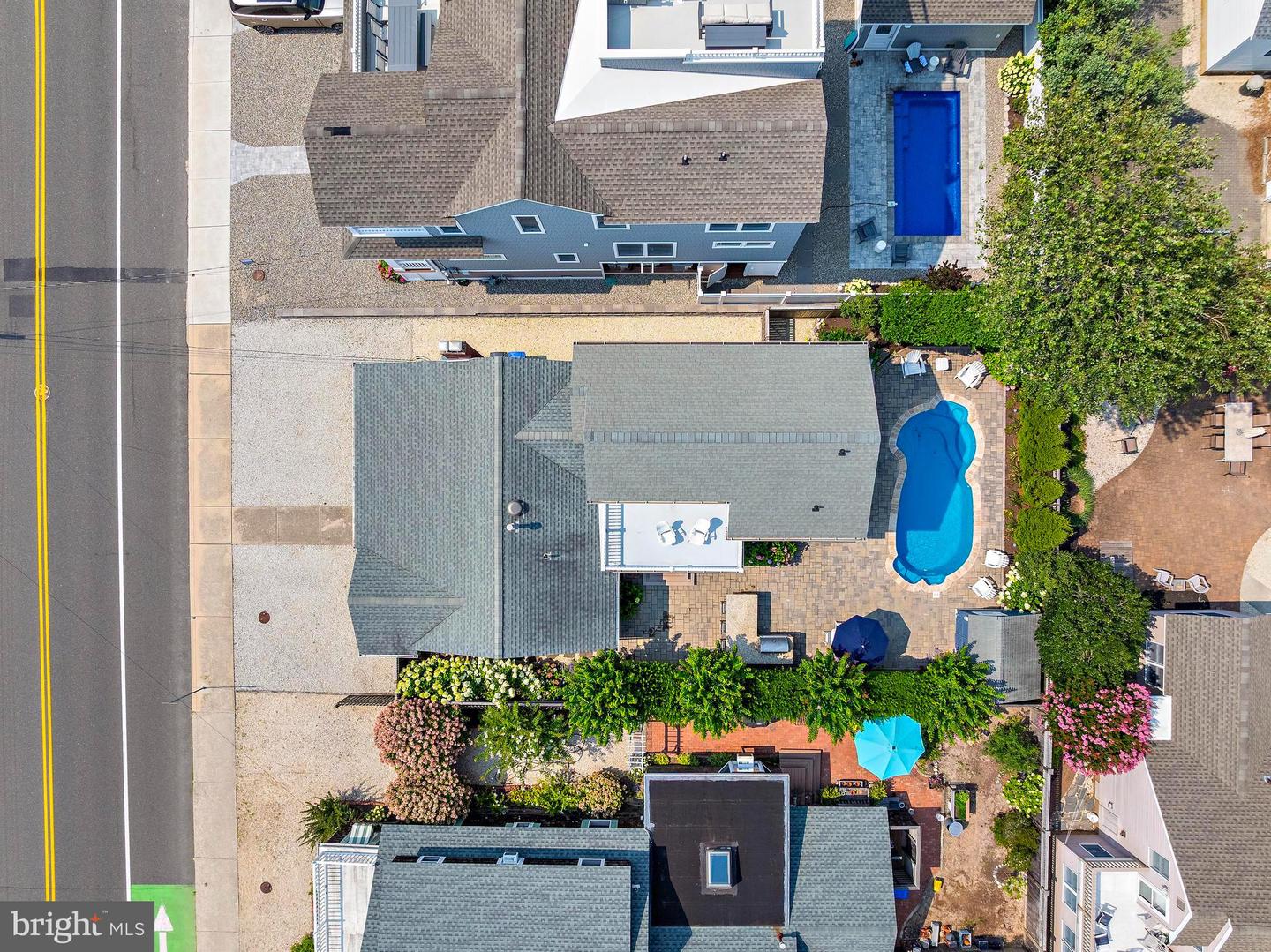 1106 S Beach Ave Property Photo 3
