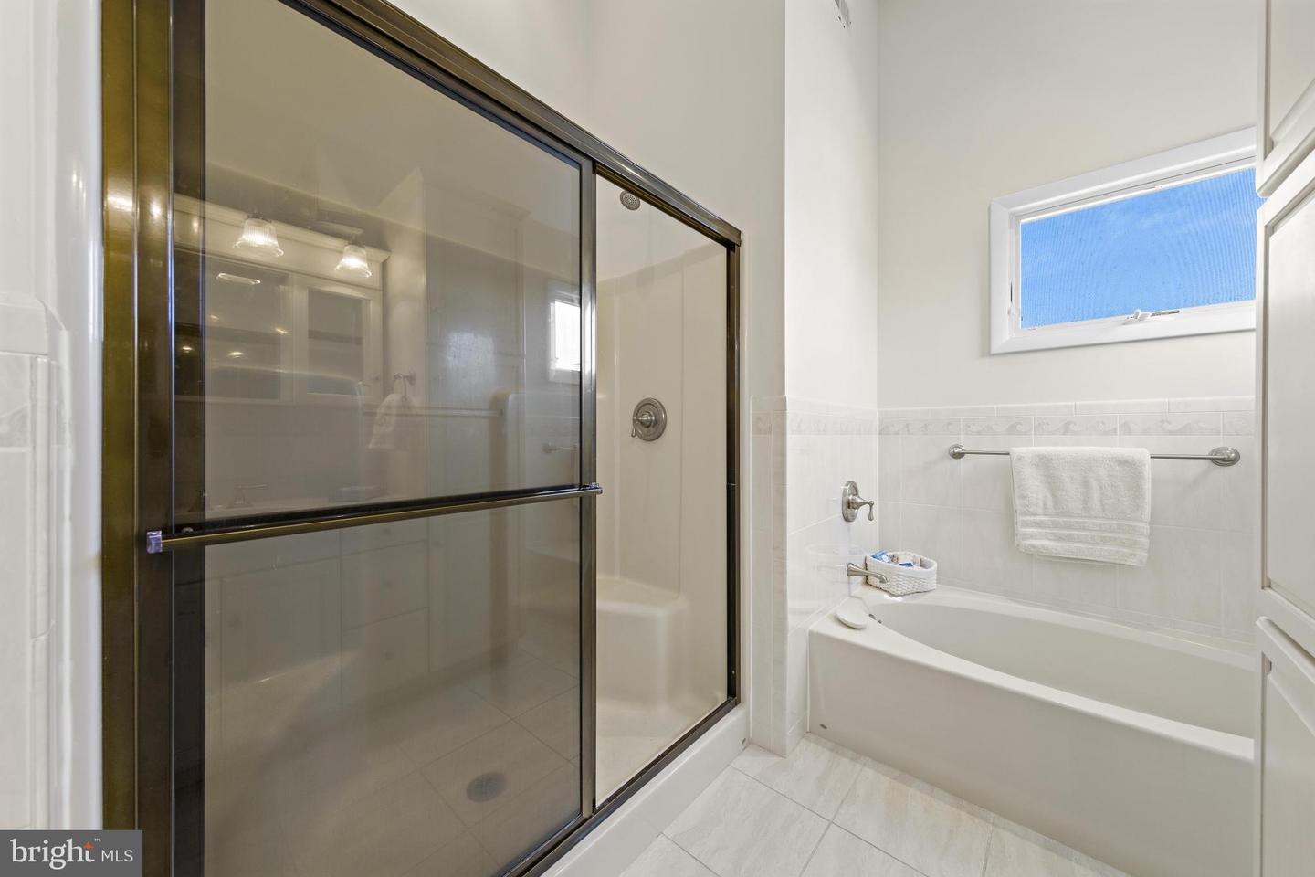 1106 S Beach Ave Property Photo 18