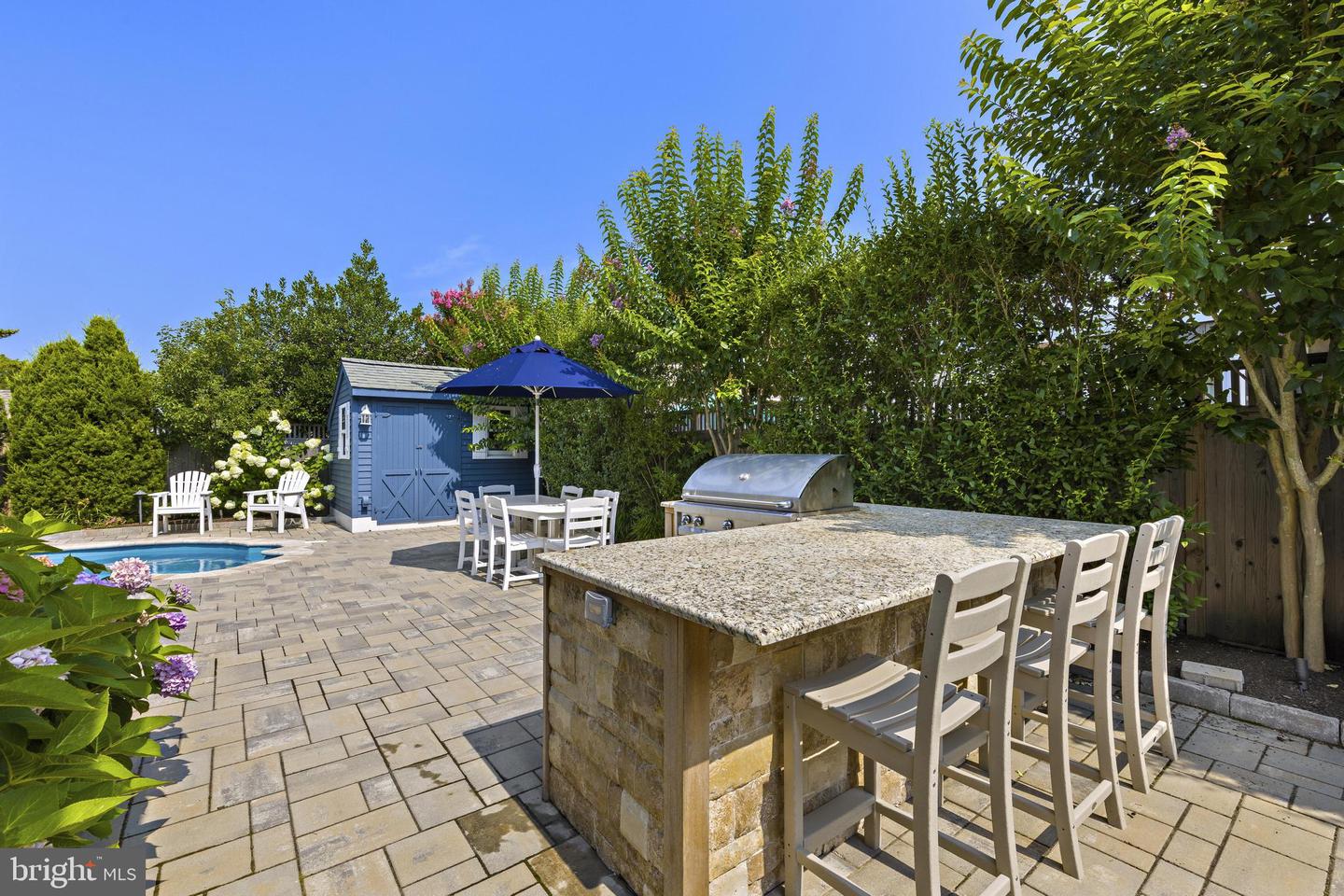 1106 S Beach Ave Property Photo 29