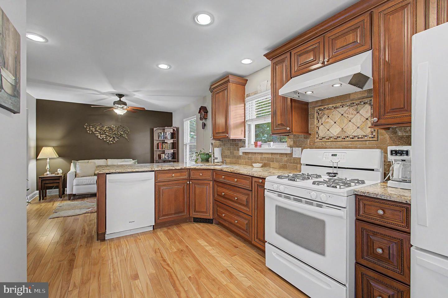 14 Reiner Rd Property Photo 12