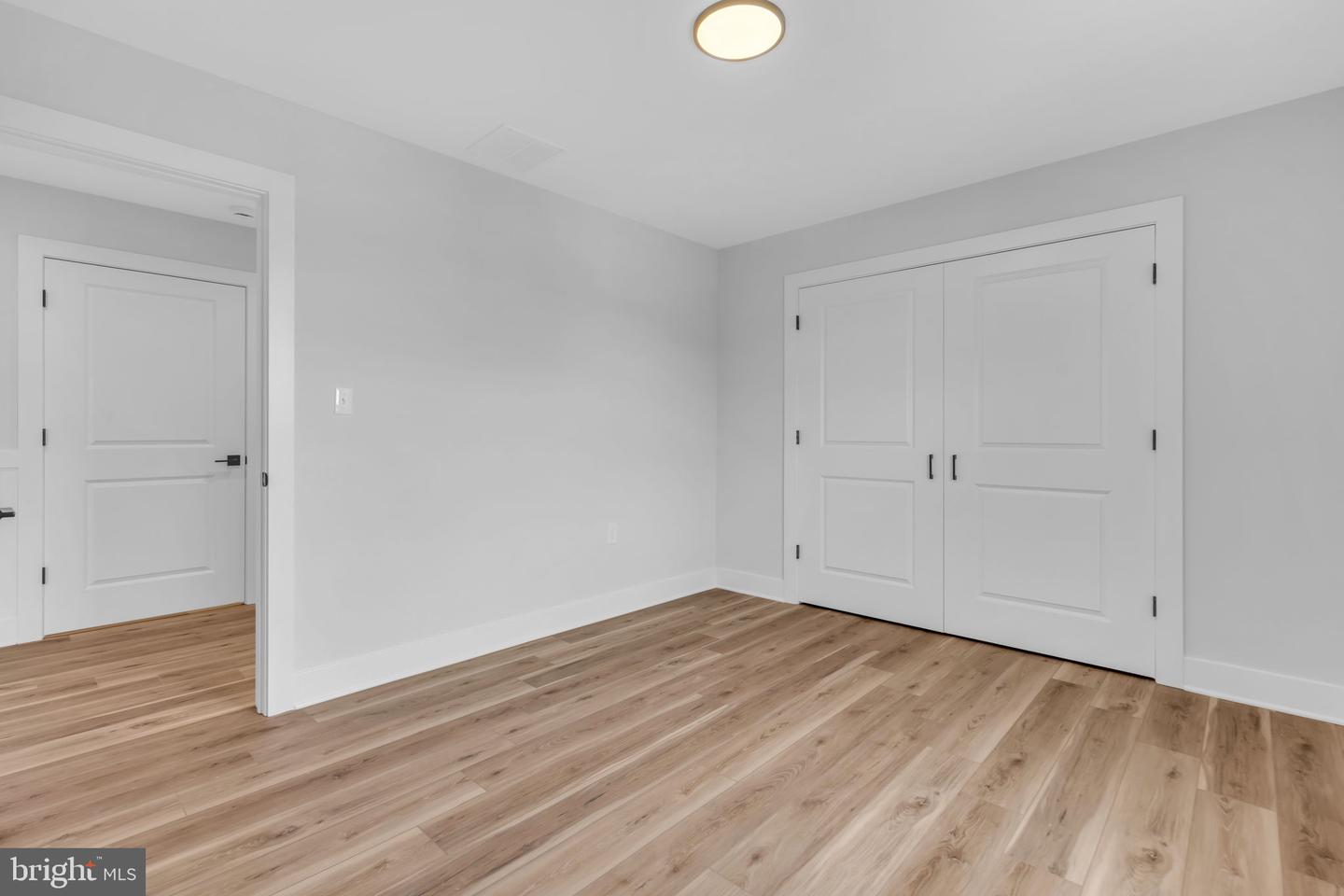 282 Float Ave Property Photo 17