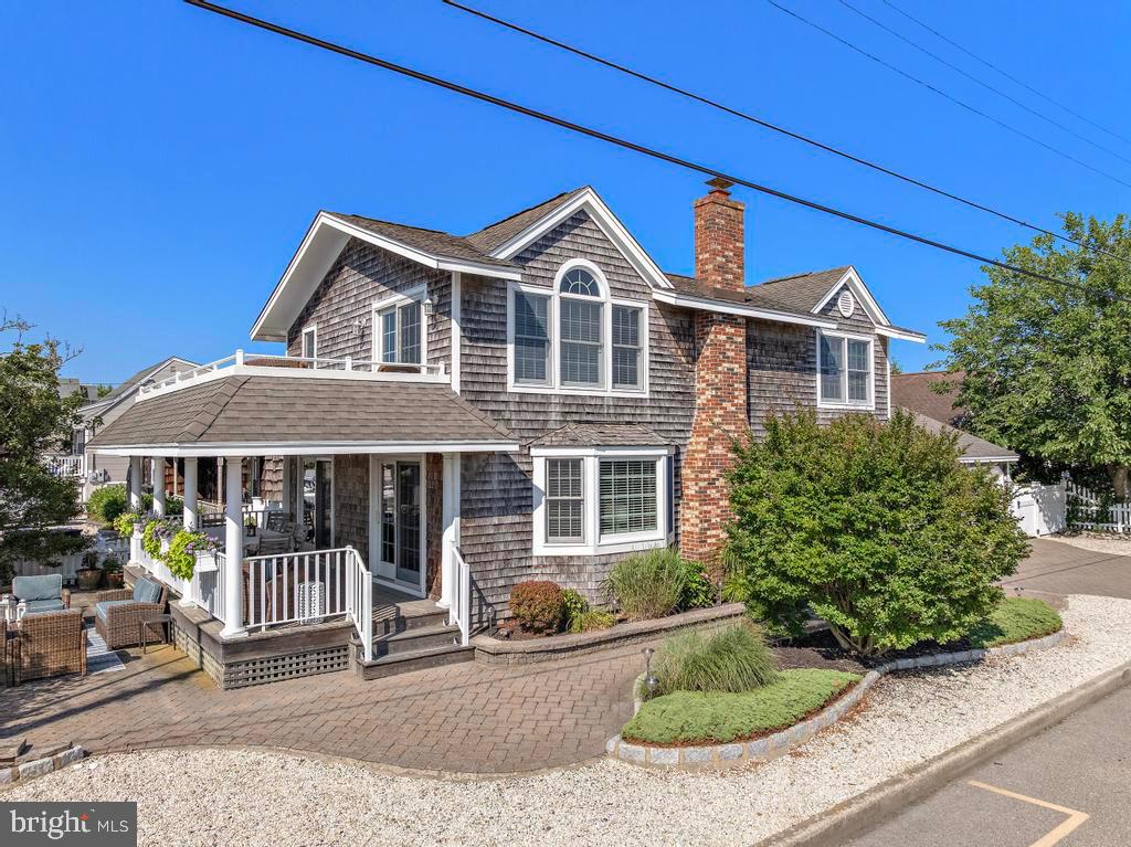 2015 West Ave Property Photo 1