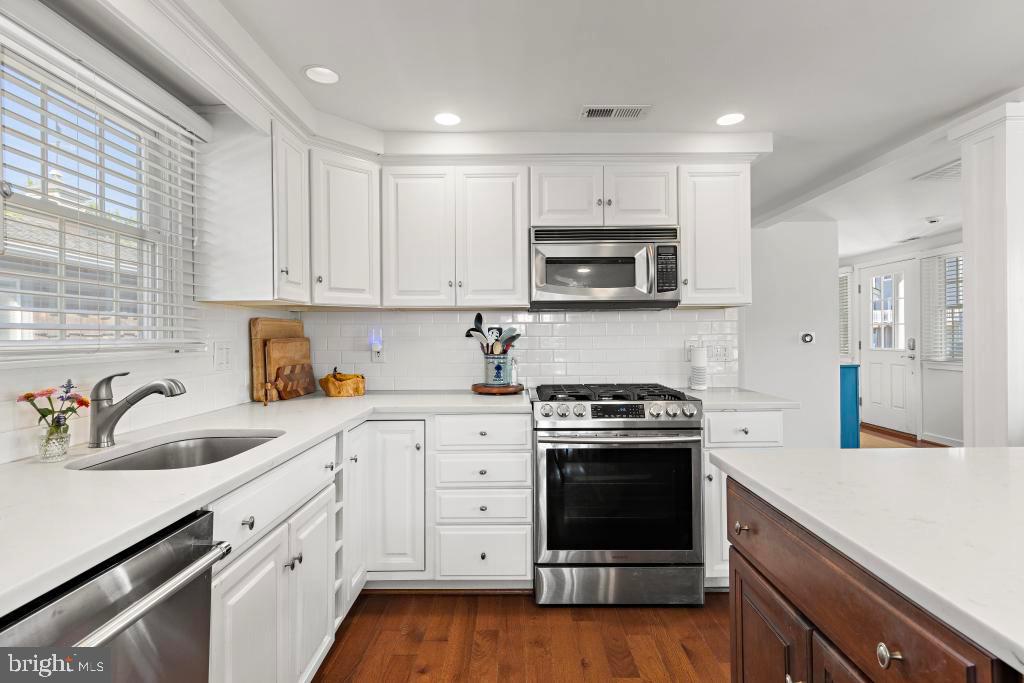 2015 West Ave Property Photo 22