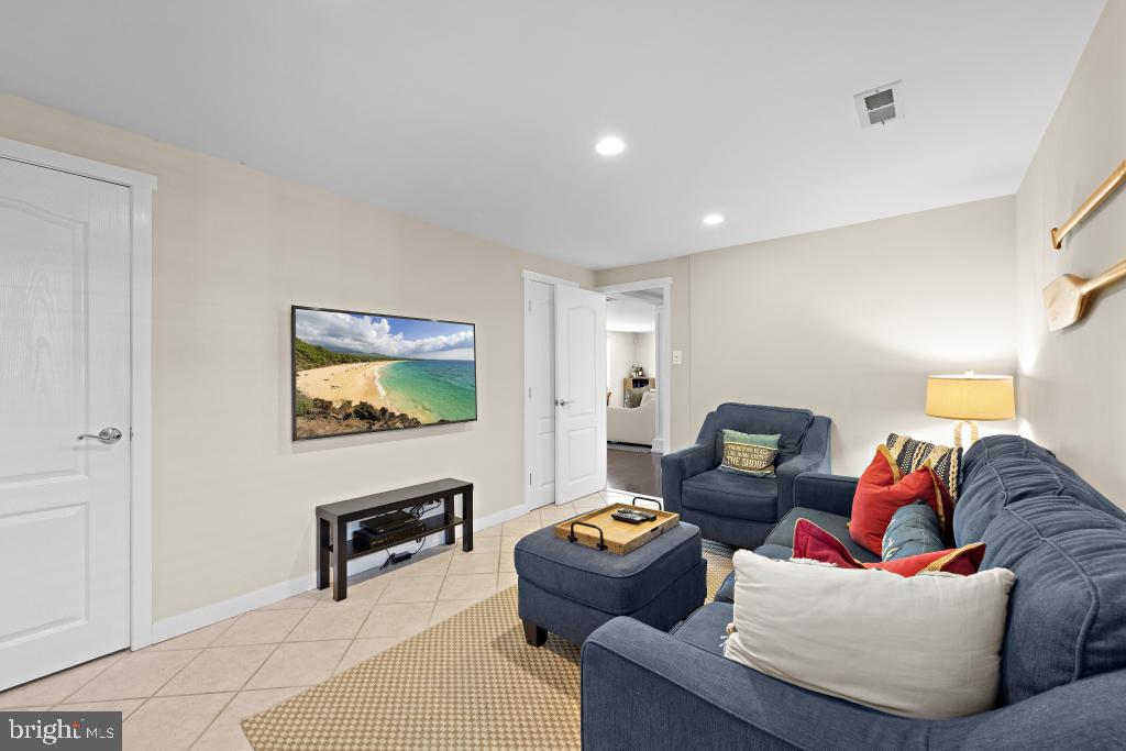 2015 West Ave Property Photo 27
