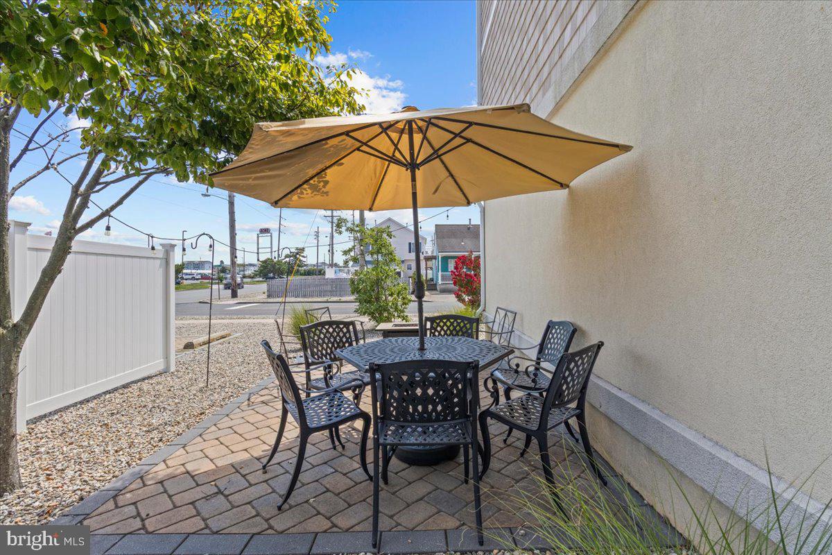 304 Halsey Ave #e Property Photo 55