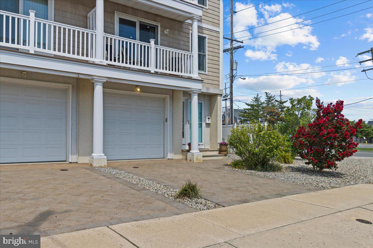 304 Halsey Ave #e Property Photo 65