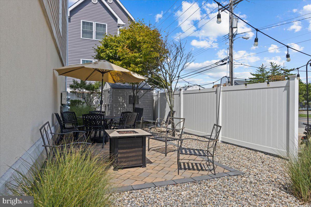 304 Halsey Ave #e Property Photo 67
