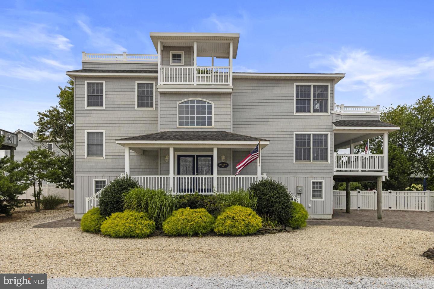 1014-b Long Beach Property Photo 1