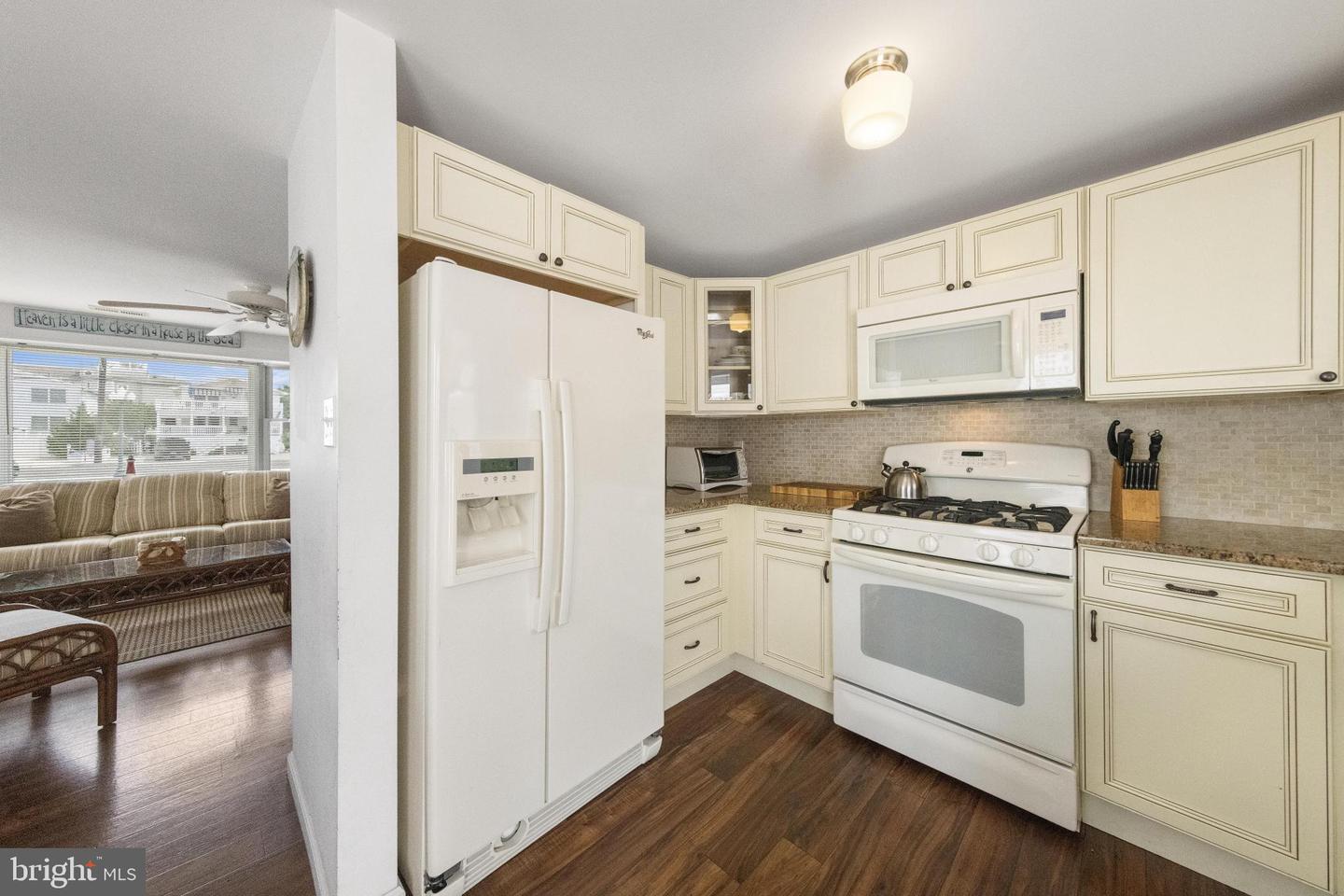 6204 Long Beach Blvd Property Photo 20