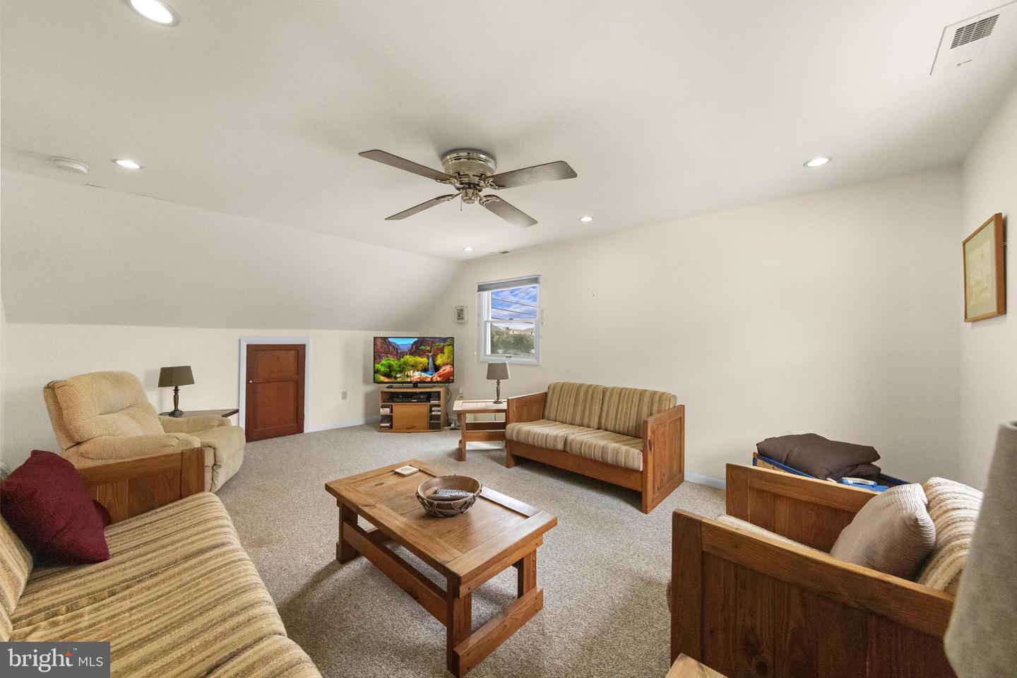 6204 Long Beach Blvd Property Photo 27