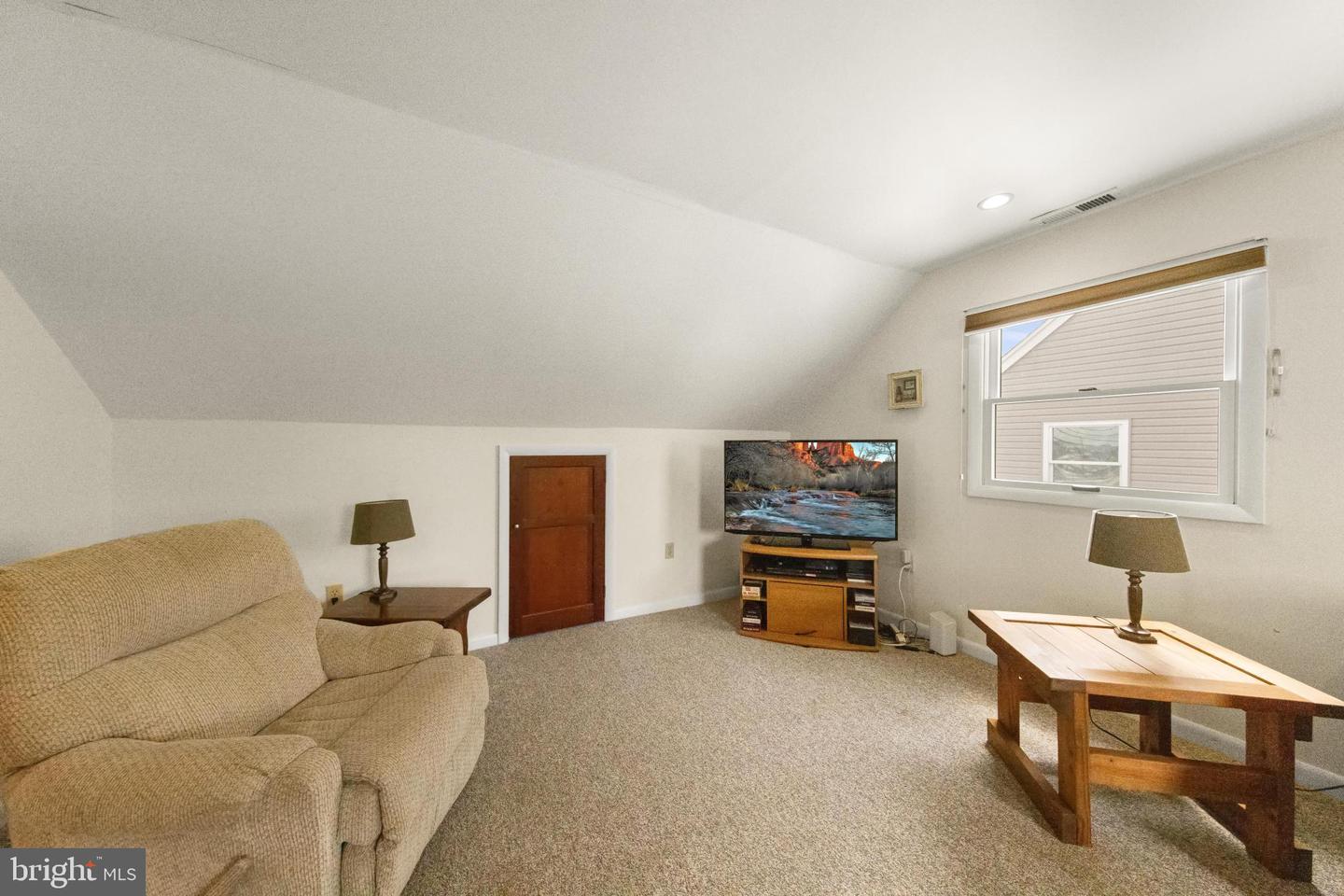 6204 Long Beach Blvd Property Photo 28