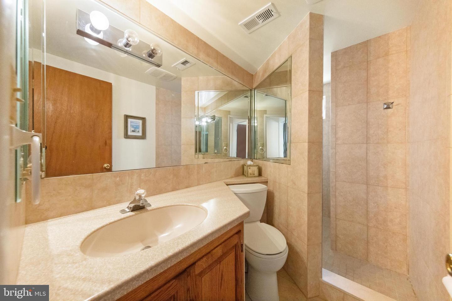 6204 Long Beach Blvd Property Photo 39