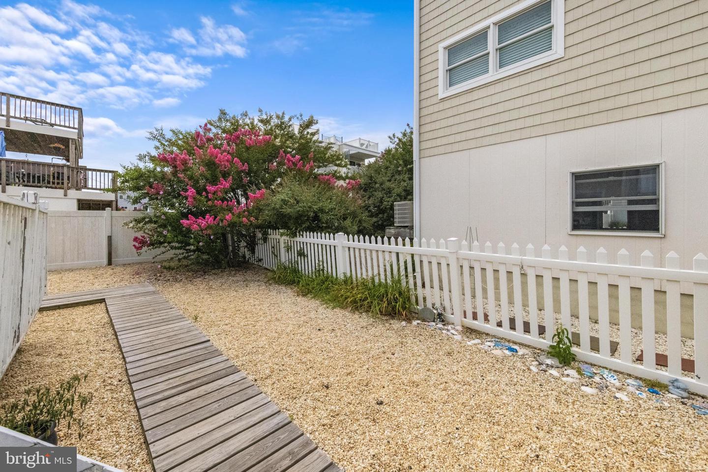 6204 Long Beach Blvd Property Photo 49