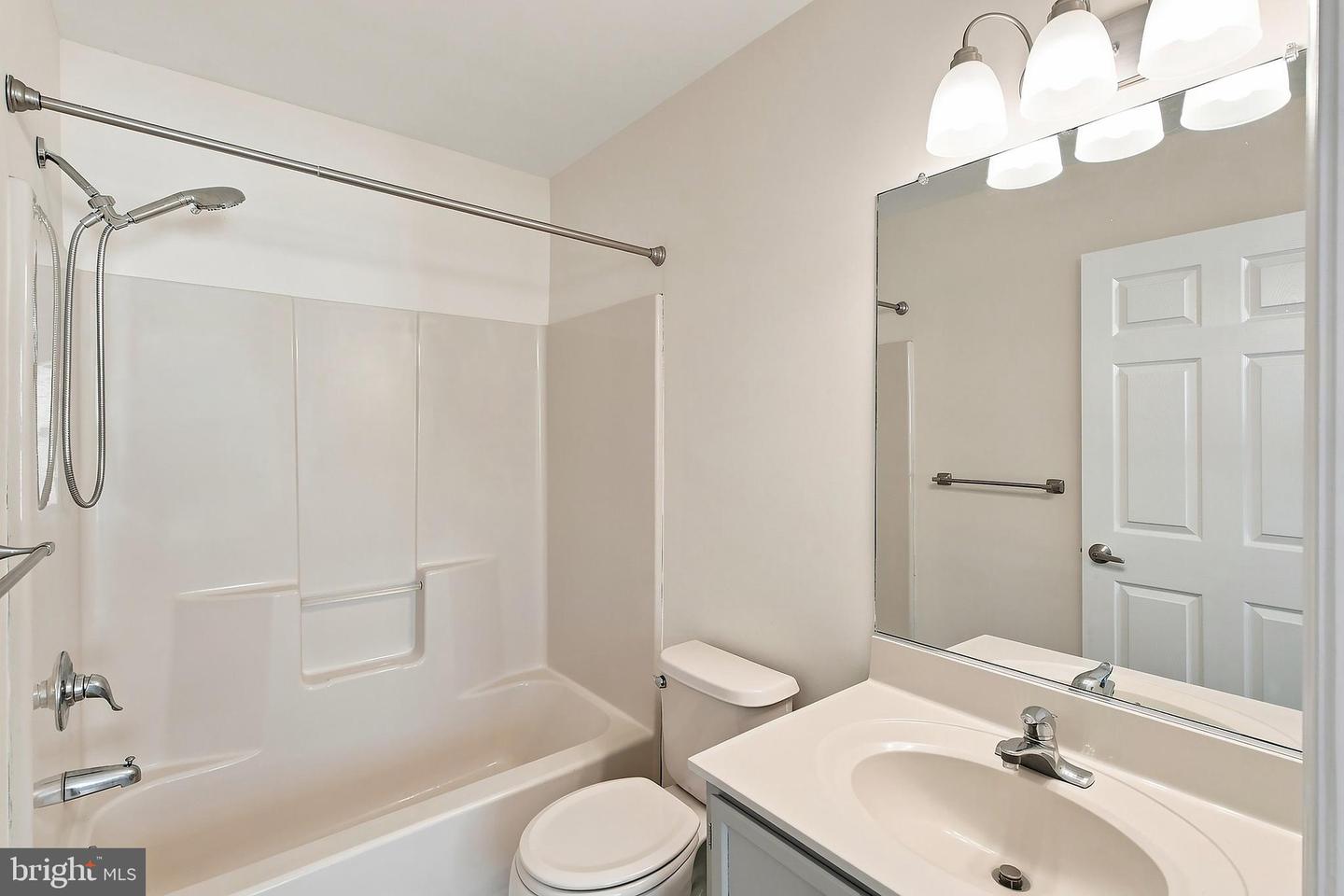 141 Spoonbill Holw Property Photo 17