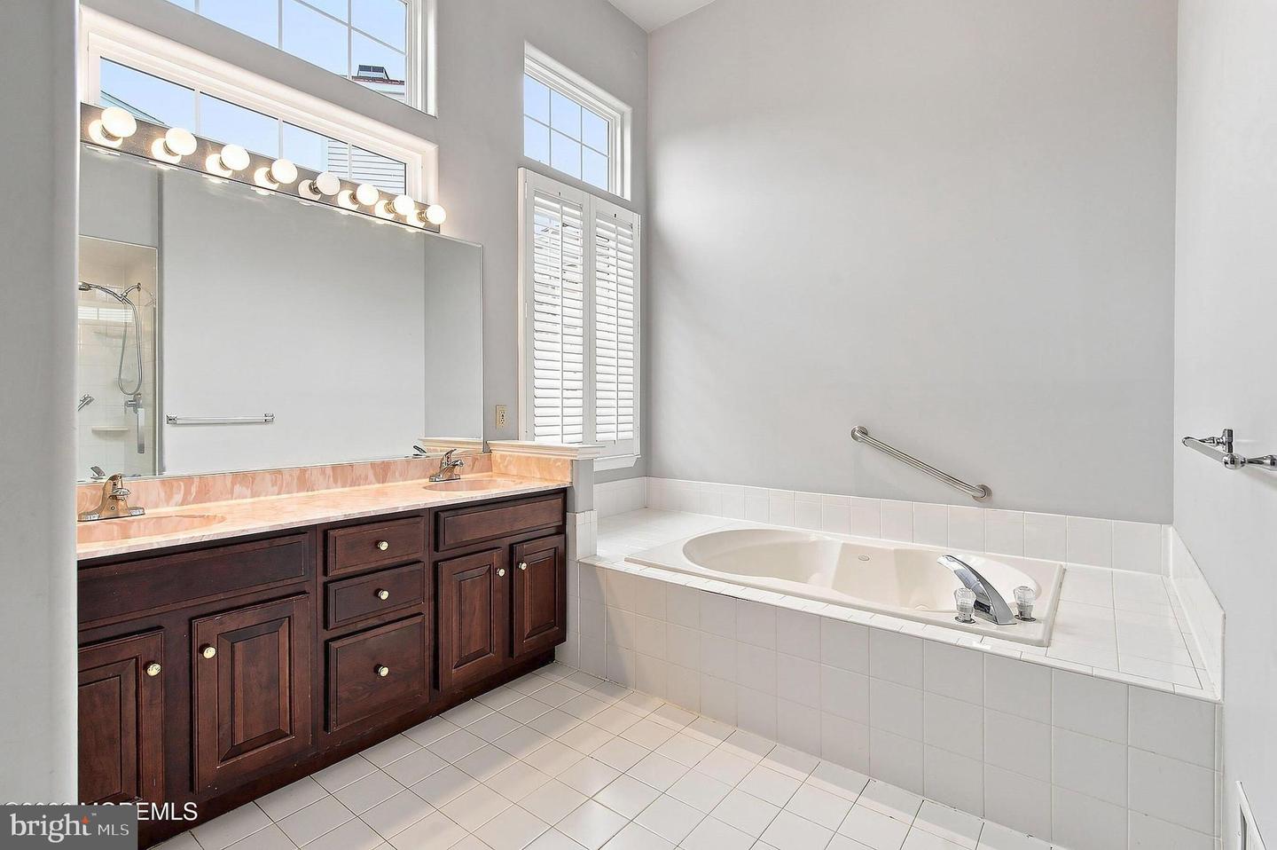 9 Rapids Ct Property Photo 21
