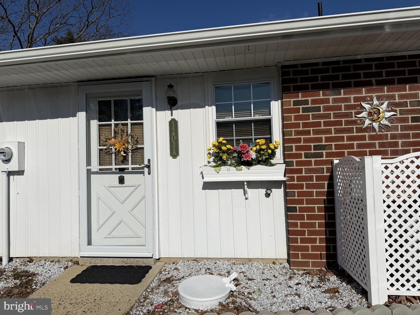 1203a Shetland Dr Property Photo 4