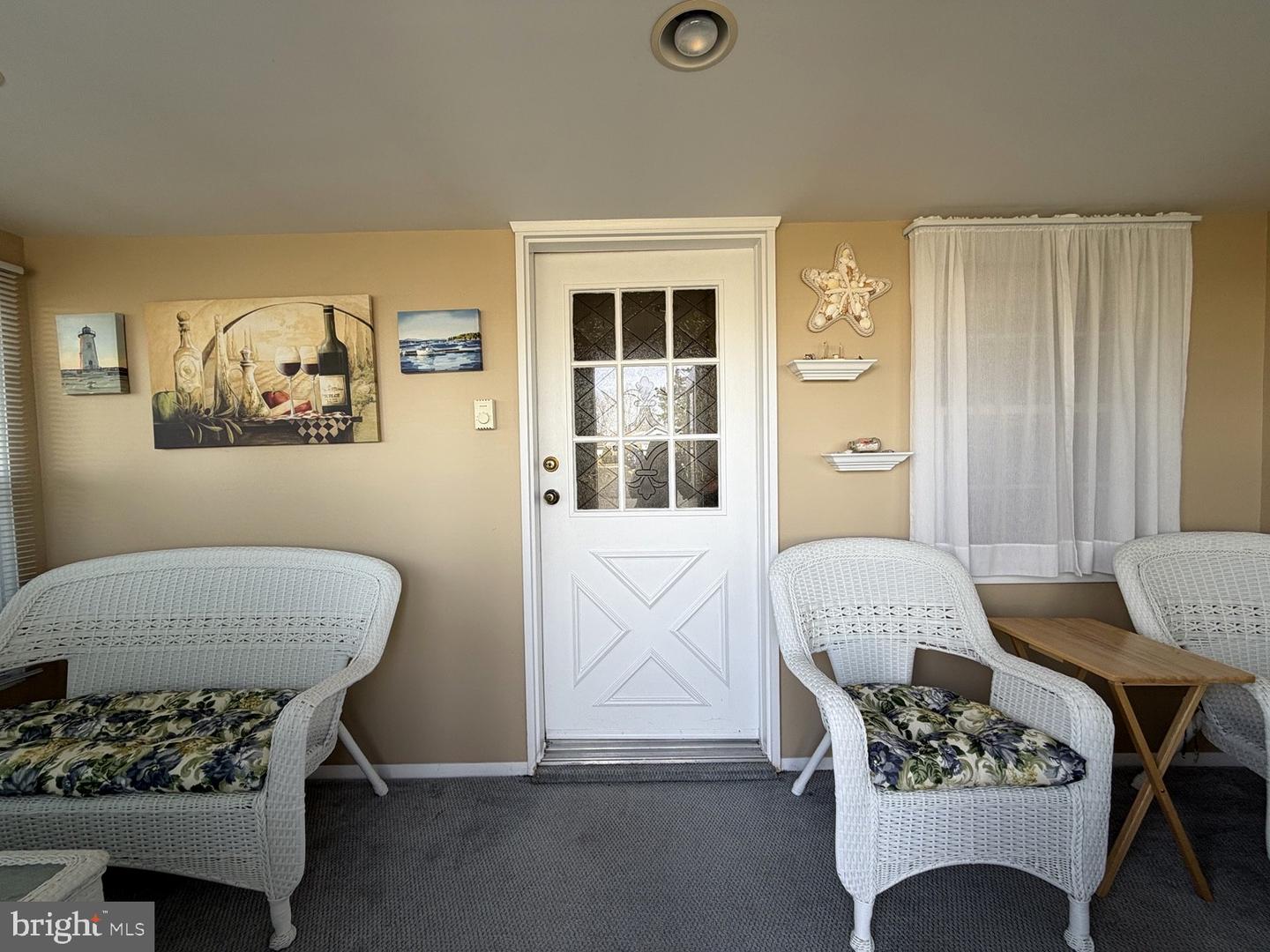 1203a Shetland Dr Property Photo 6