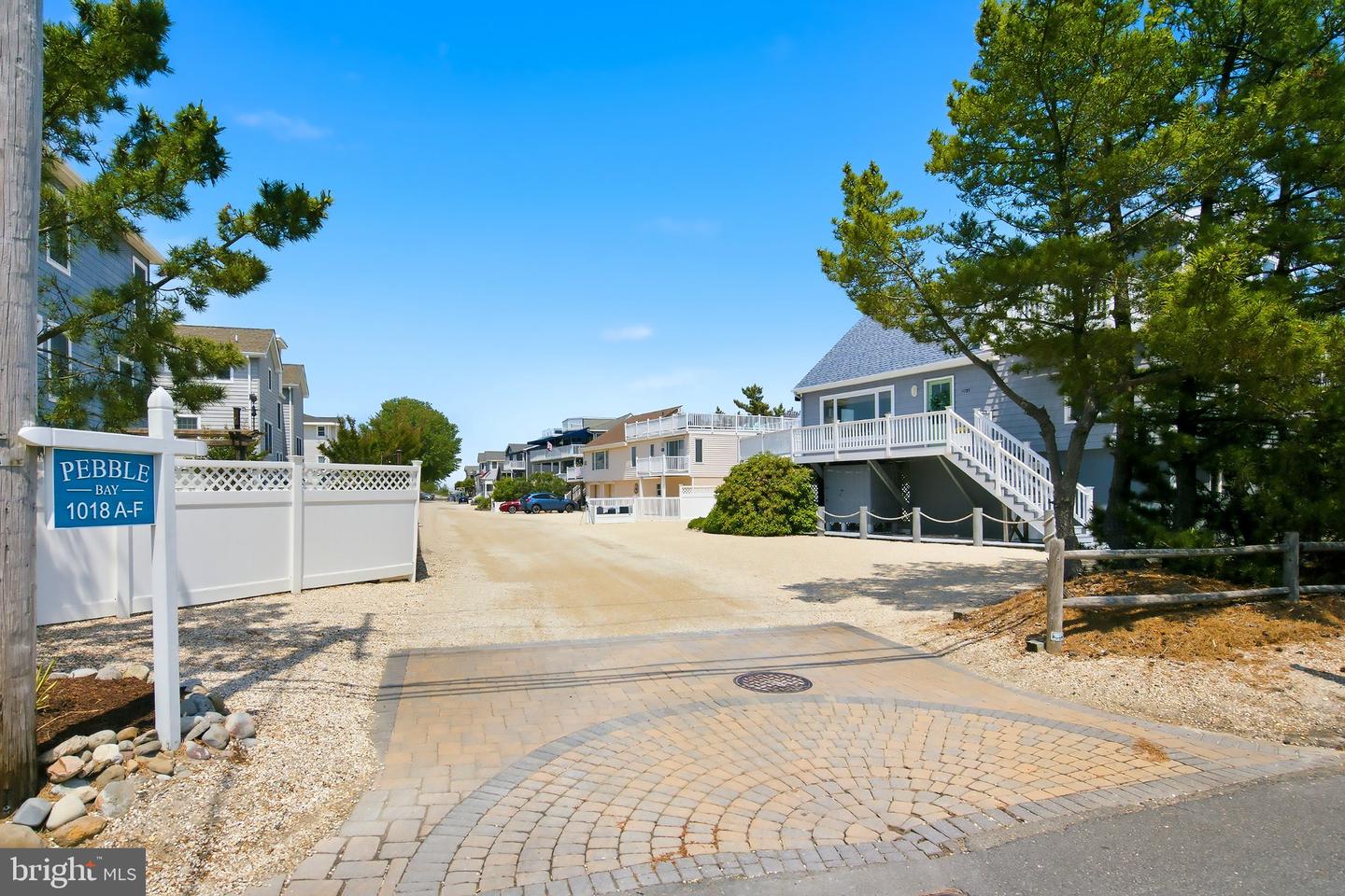 1018-a Long Blvd Property Photo 37