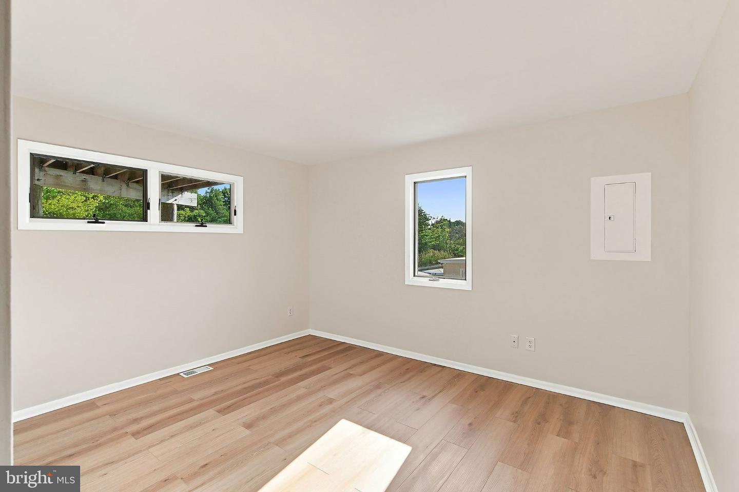 369 Tuscarora Ave Property Photo 24
