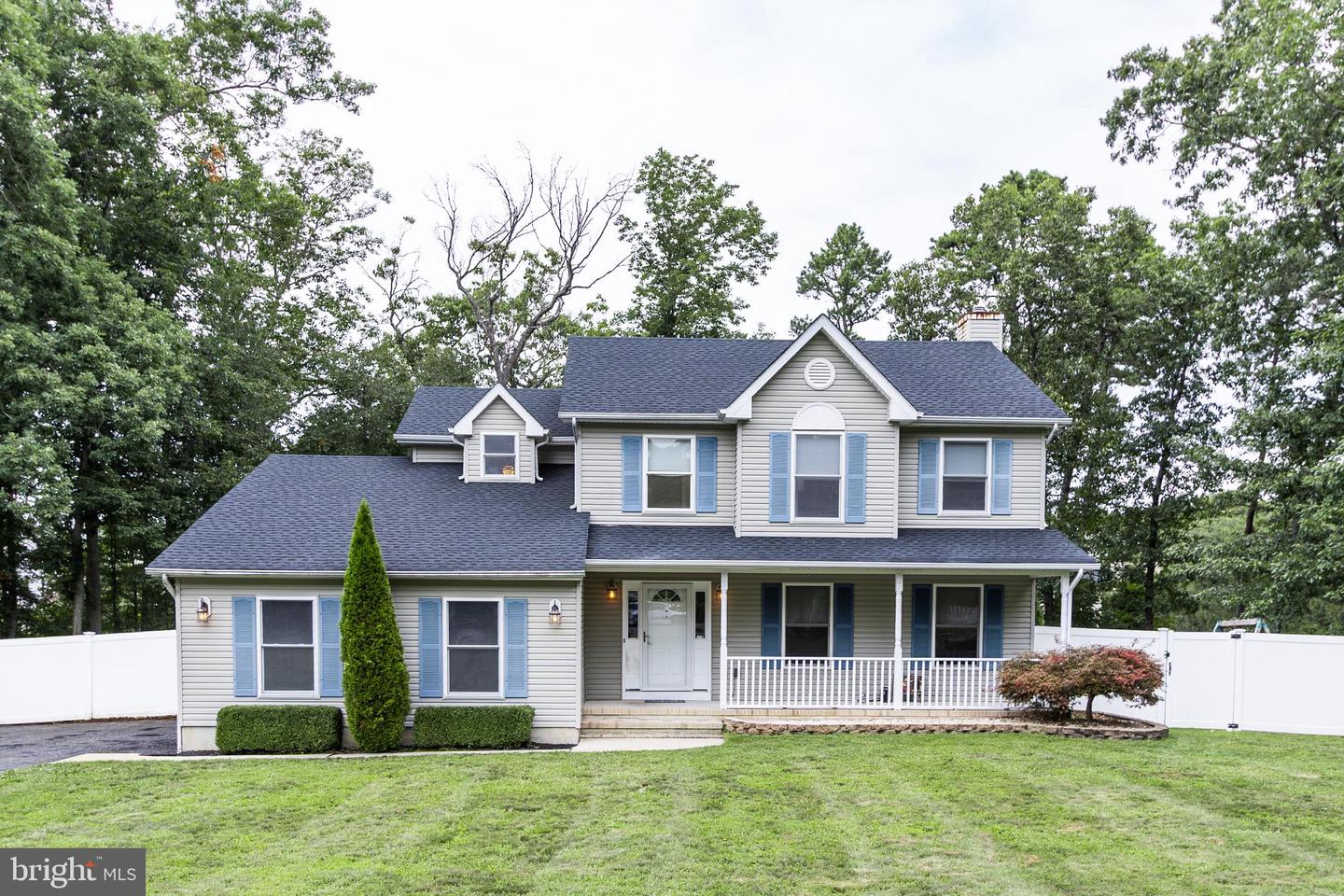 20 RICCIS DR Property Photo 1