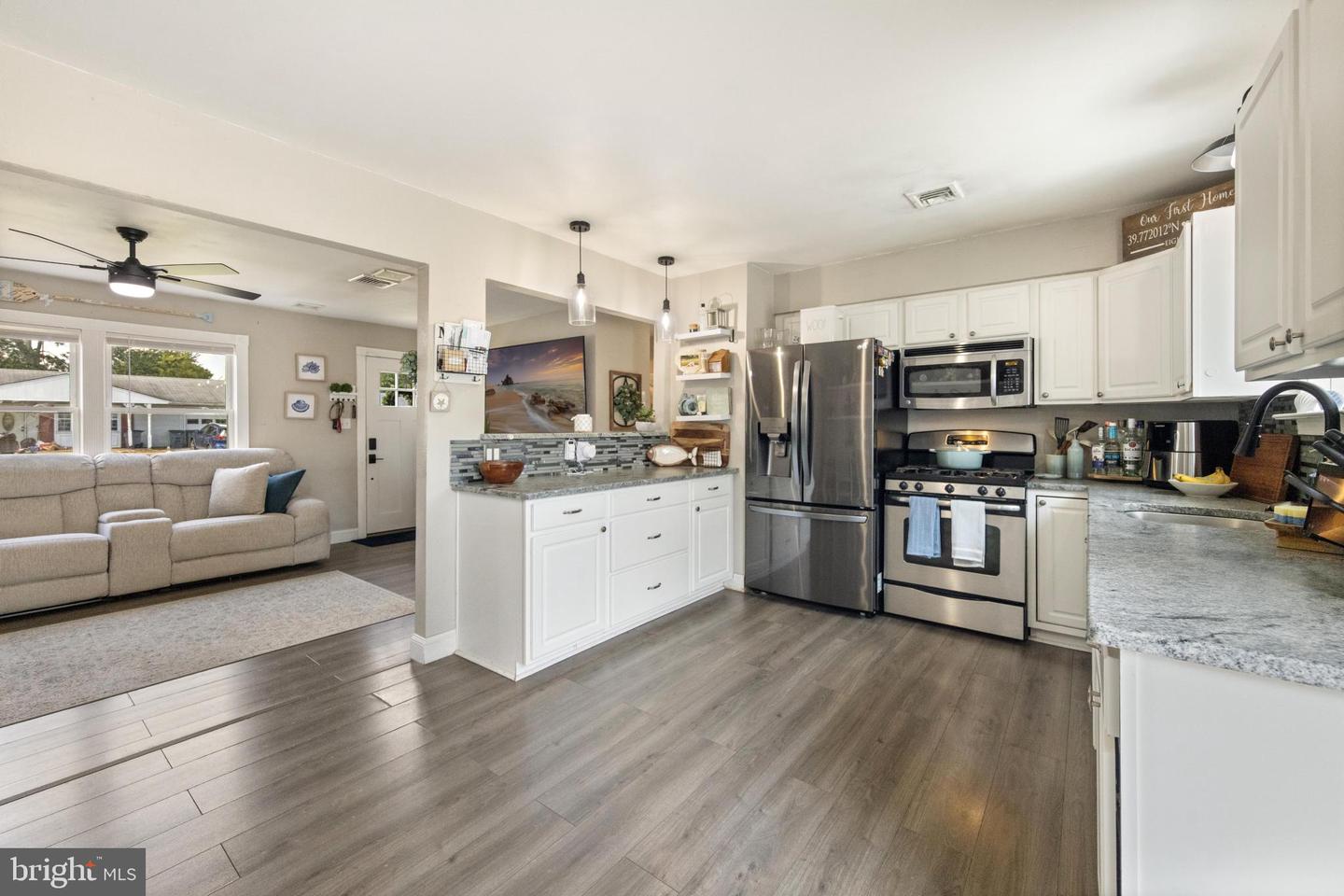 302 8th Property Photo 13