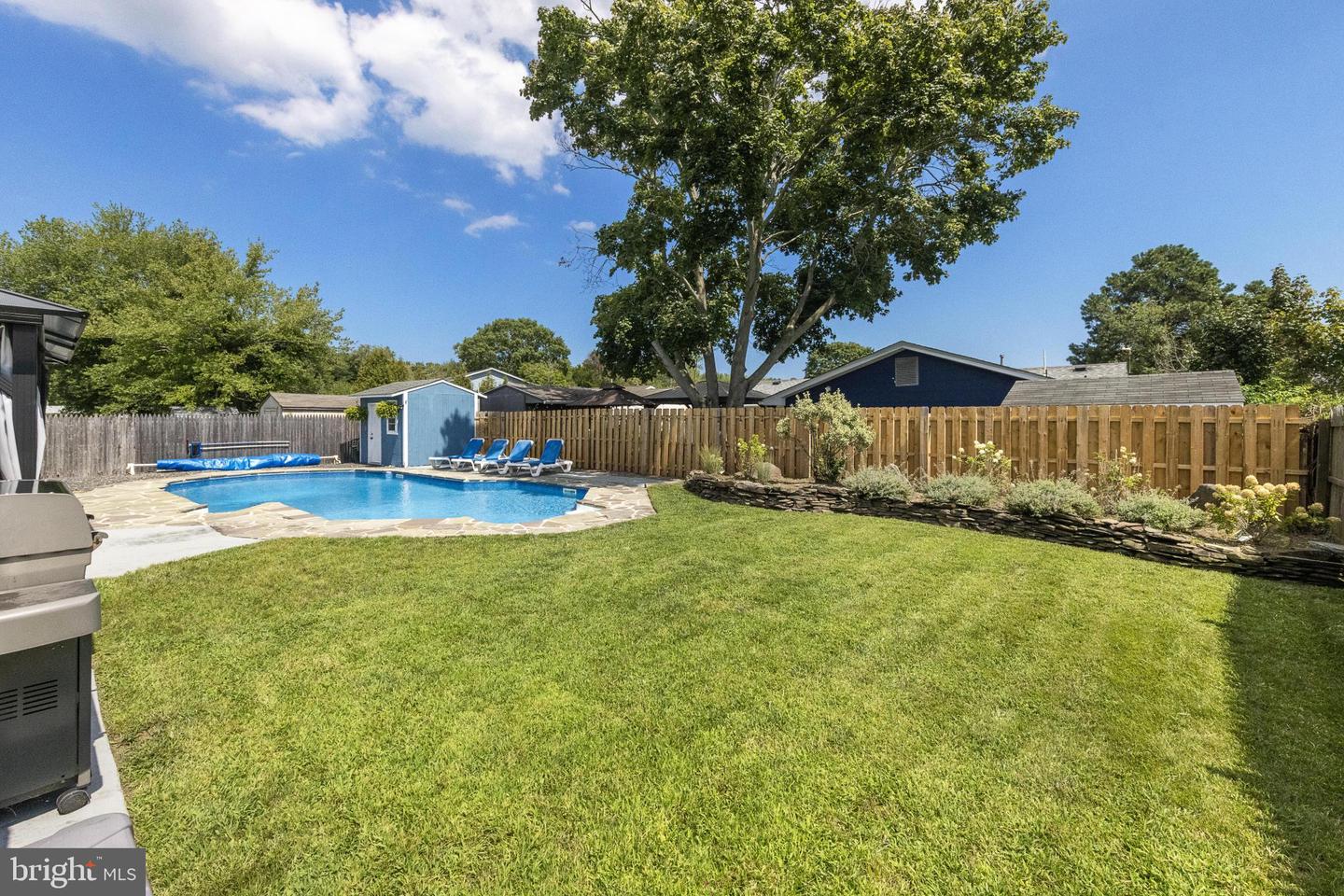 302 8th Property Photo 35