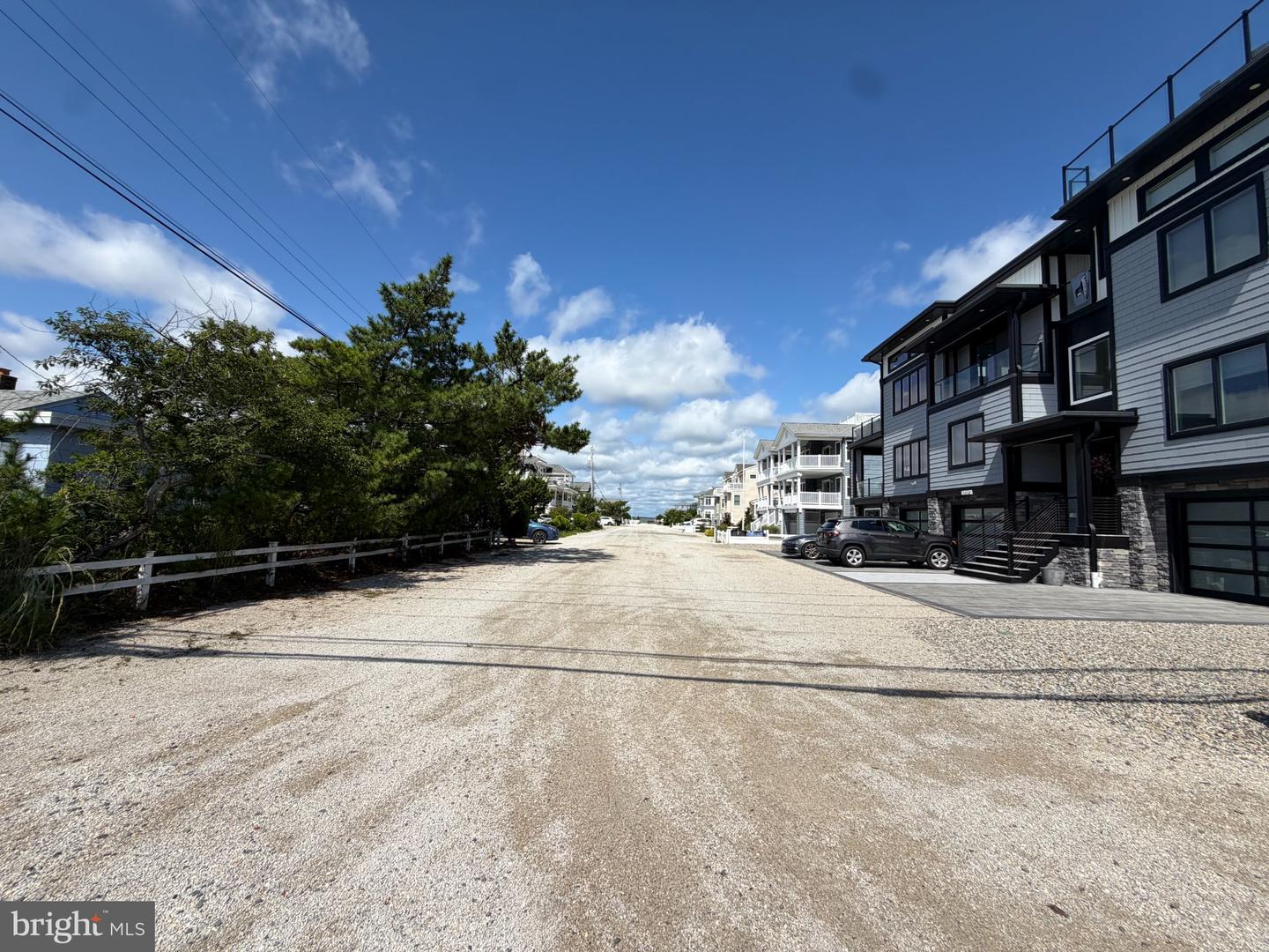 1044-a Long Beach Blvd Blvd Property Photo 8