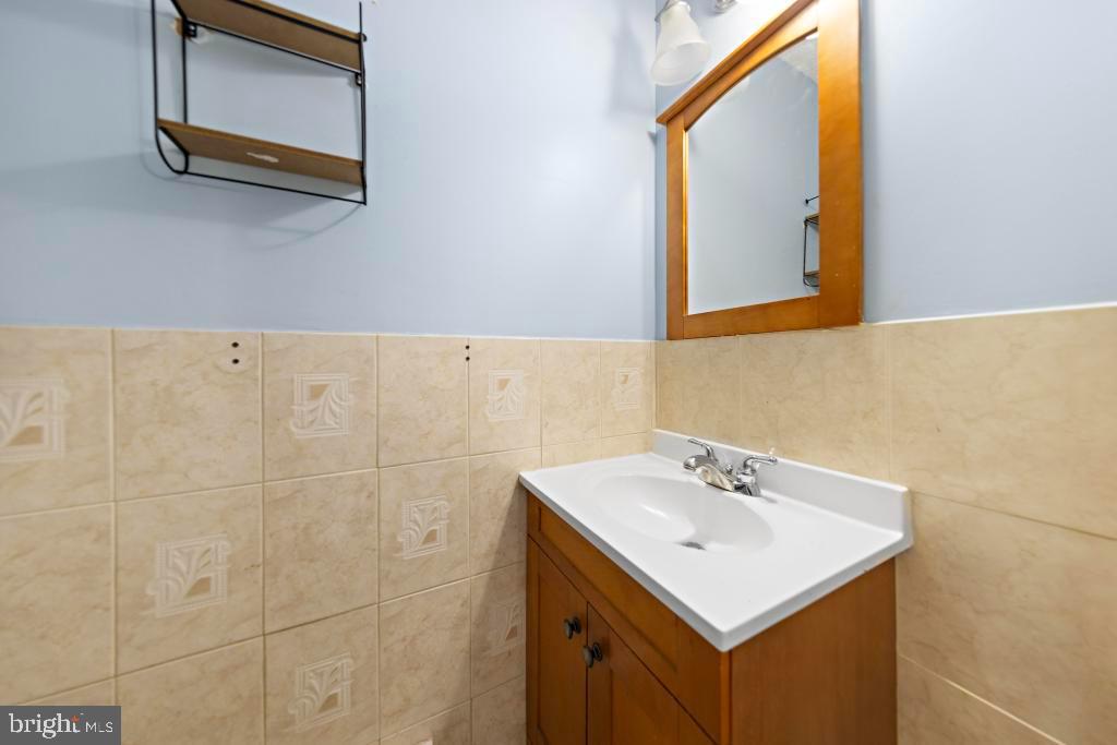 14 Oneida Ave Property Photo 17