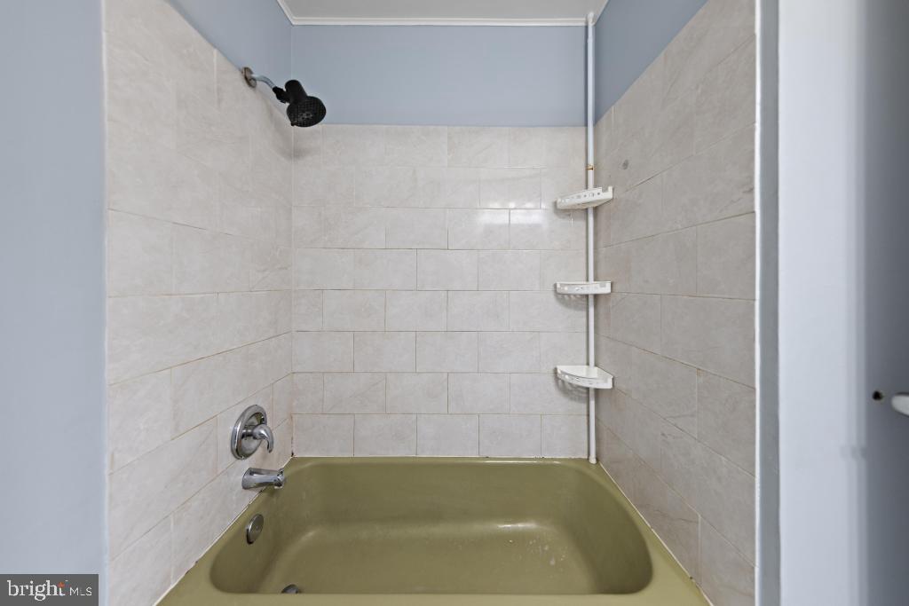 14 Oneida Ave Property Photo 23
