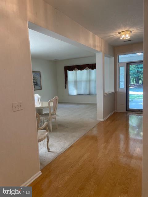 28 Spring Meadow Dr Property Photo 7