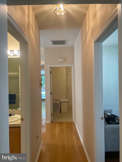 28 Spring Meadow Dr Property Photo 14