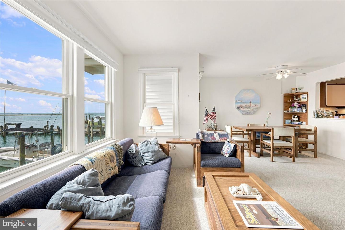310 S West Ave #e1 Property Photo 8