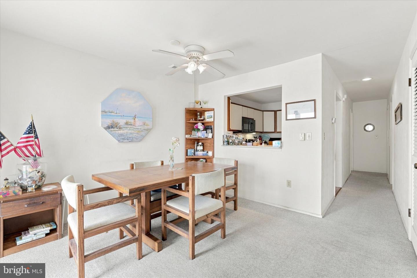 310 S West Ave #e1 Property Photo 11