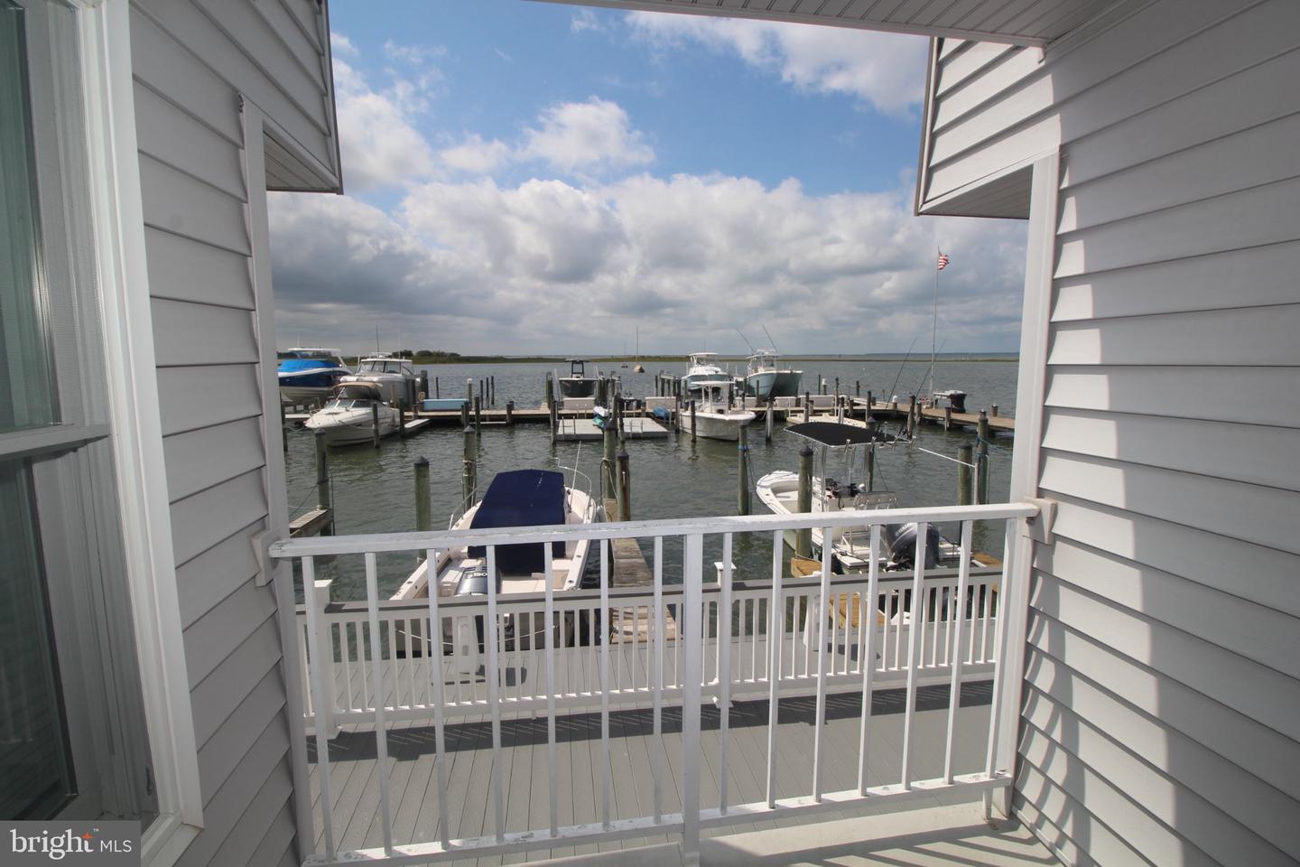 310 S West Ave #e1 Property Photo 21