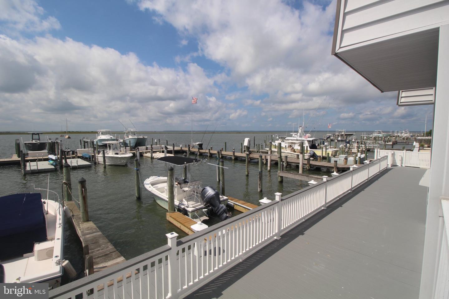 310 S West Ave #e1 Property Photo 26