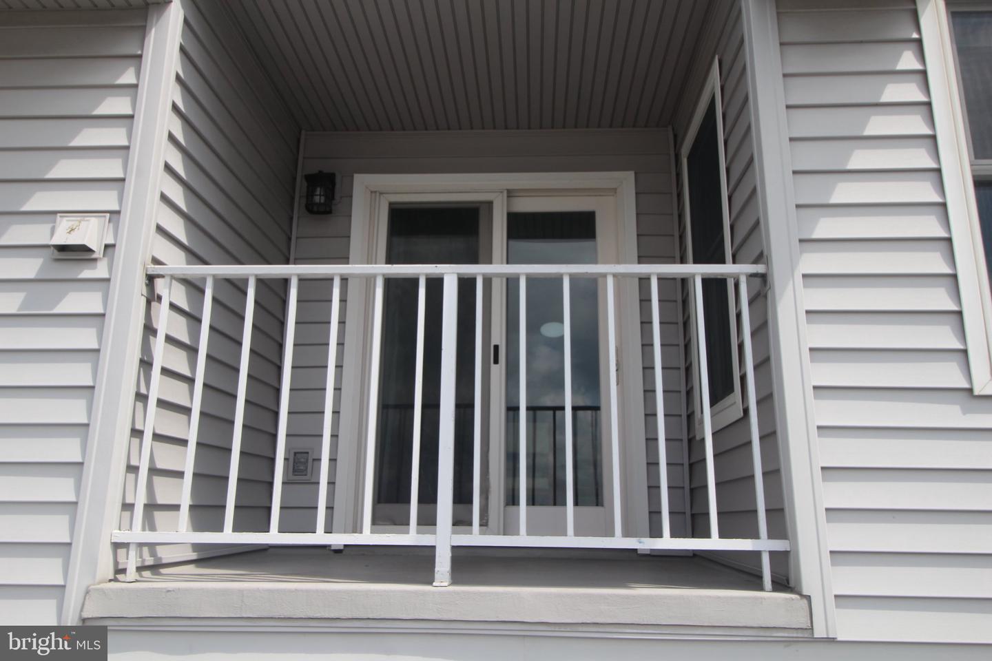 310 S West Ave #e1 Property Photo 31