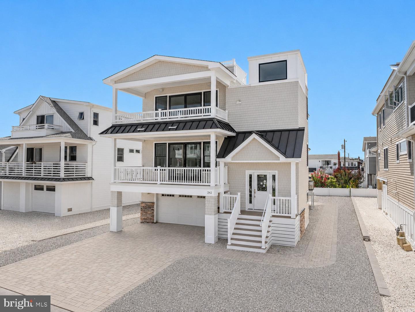 242 N 8th St Property Photo 56
