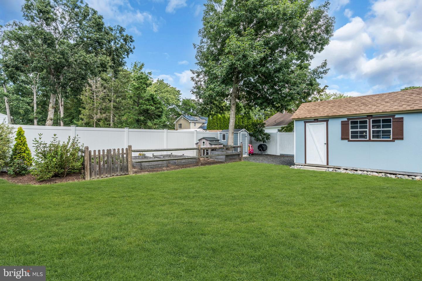 561 Oakhollow Ln Property Photo 18