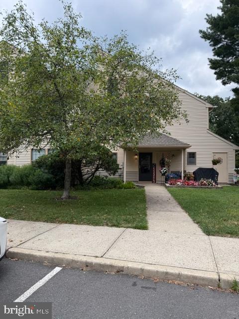 210 Begonia Ct Property Photo 2