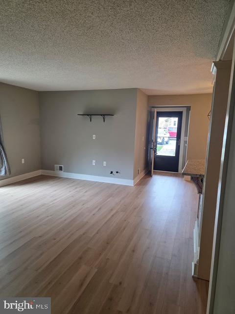 210 Begonia Ct Property Photo 11