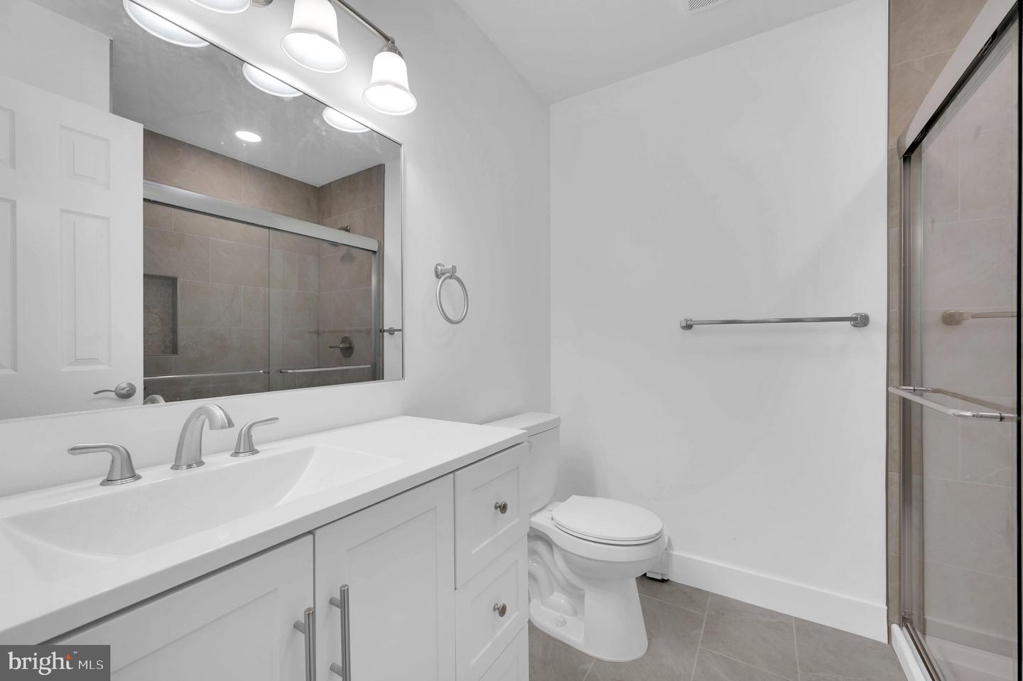 NJOC2044830 Property Photo 16